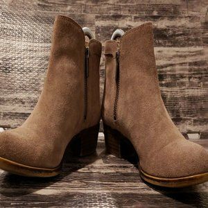 Lucky Brand Leather Suede Booties Womens 7.5 Zippers on both sides‎ $149 B-8